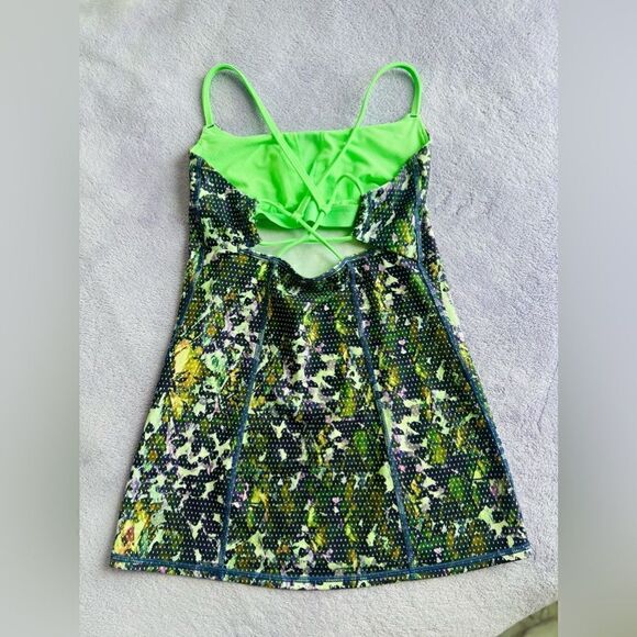 Lululemon Dancing Warrior Tank - Picture 2 of 5